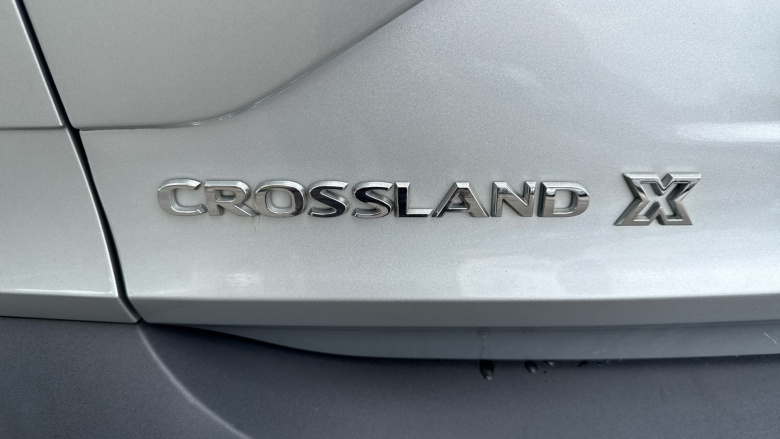 Vauxhall Crossland X 1.5 Turbo D ecoTec [102] SE Nav 5dr [Start Stop] Diesel Hatchback